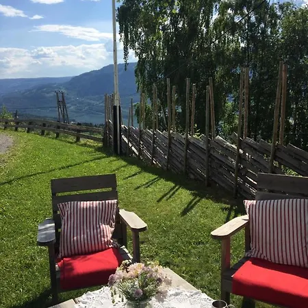 Han/Misafirhane Glomstad Tretten