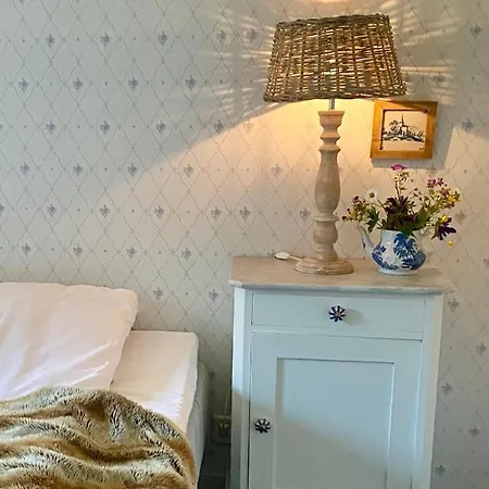 Glomstad Gjestehus 3* Tretten