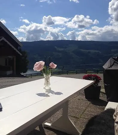 Han/Misafirhane Glomstad