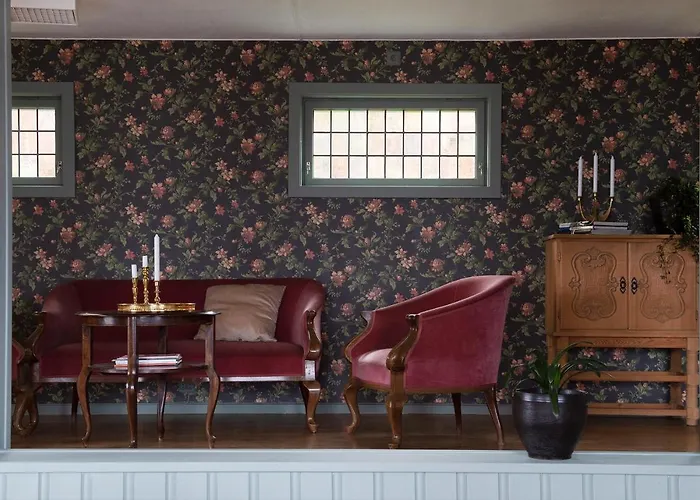 Han/Misafirhane Glomstad Tretten