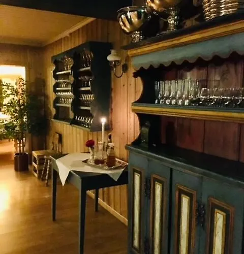 Glomstad Tretten